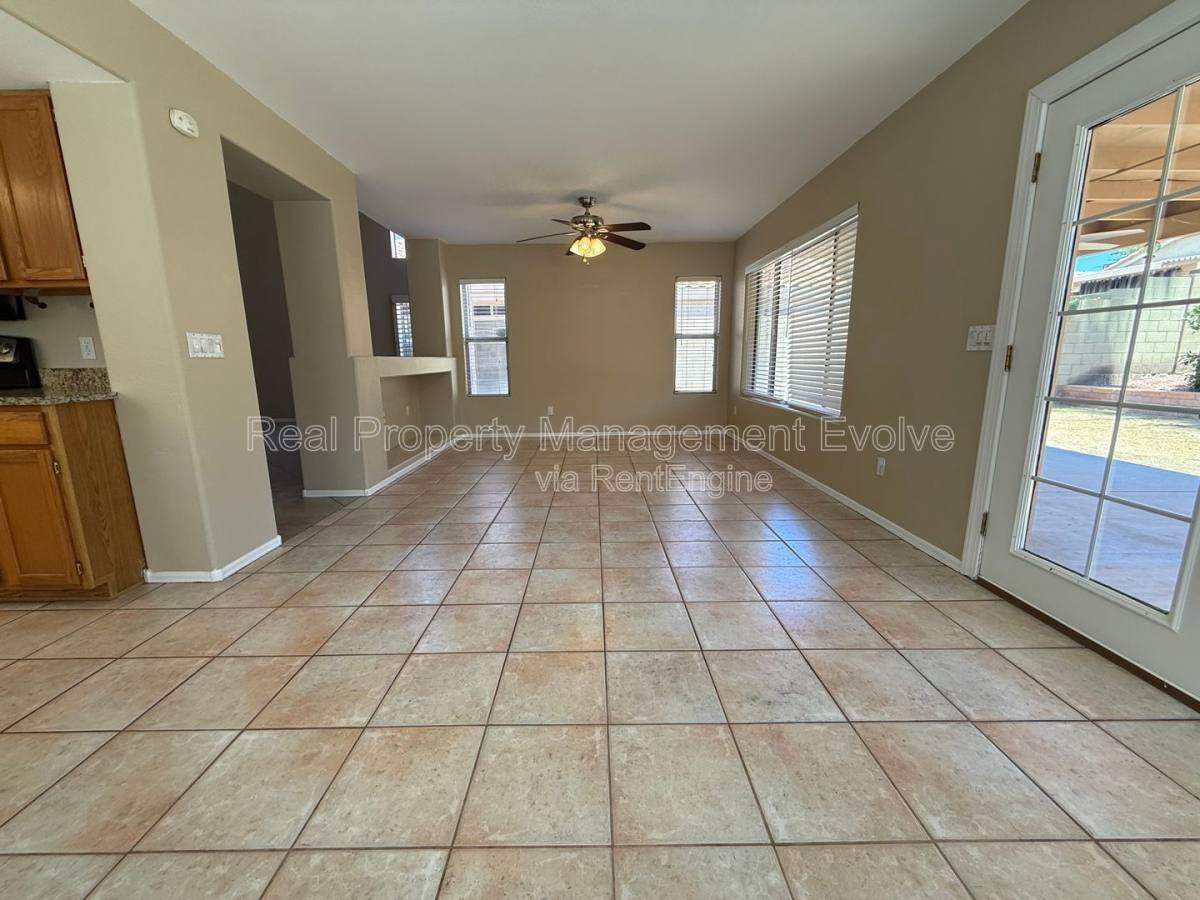 House for rent at 17215 N 46th Place, Phoenix, AZ 85032
