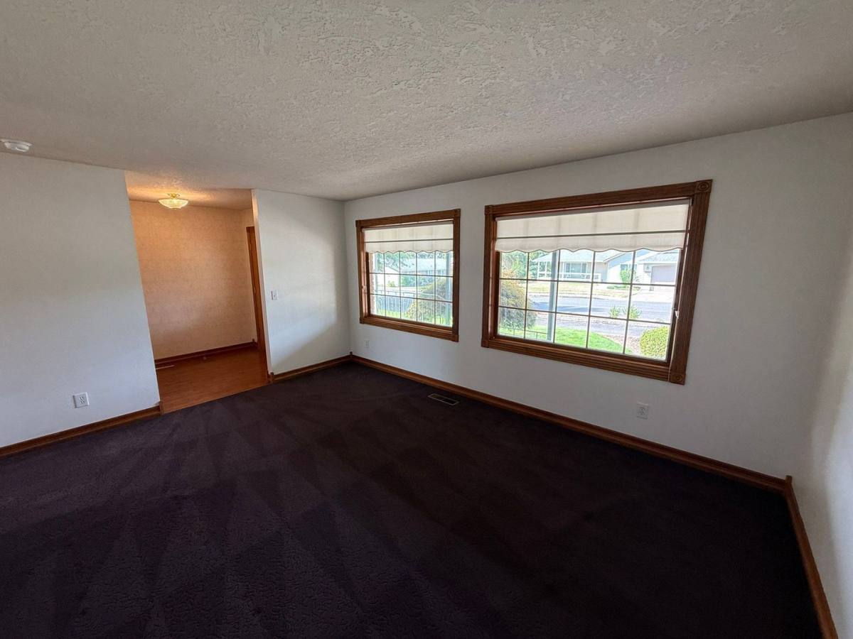 House for rent at 460 SE Conifer Place, Sublimity, OR 97385