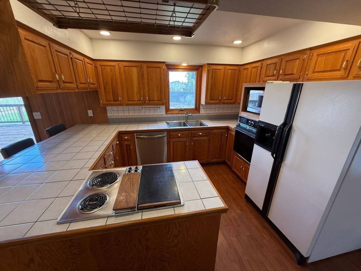 House for rent at 460 SE Conifer Place, Sublimity, OR 97385