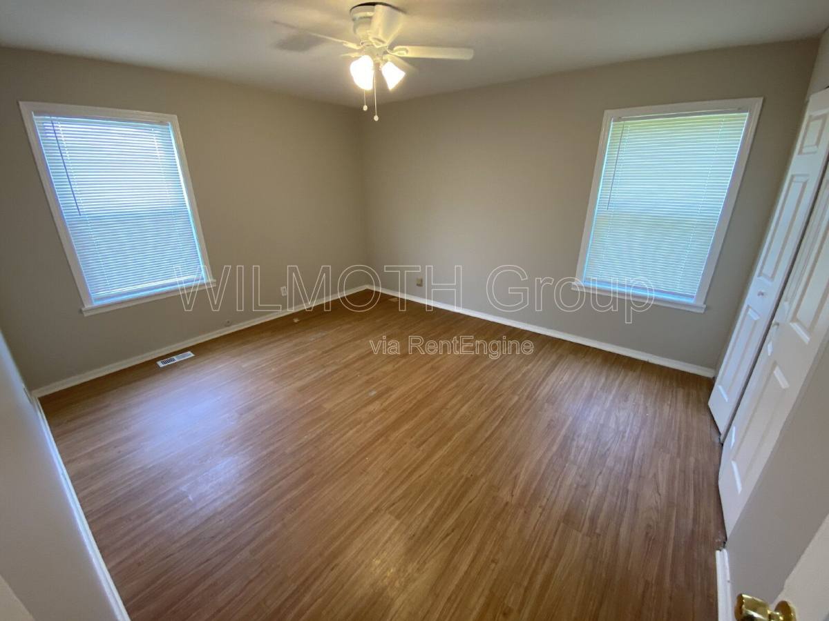 House for rent at 7910 Roy Rd, Indianapolis, IN 46219