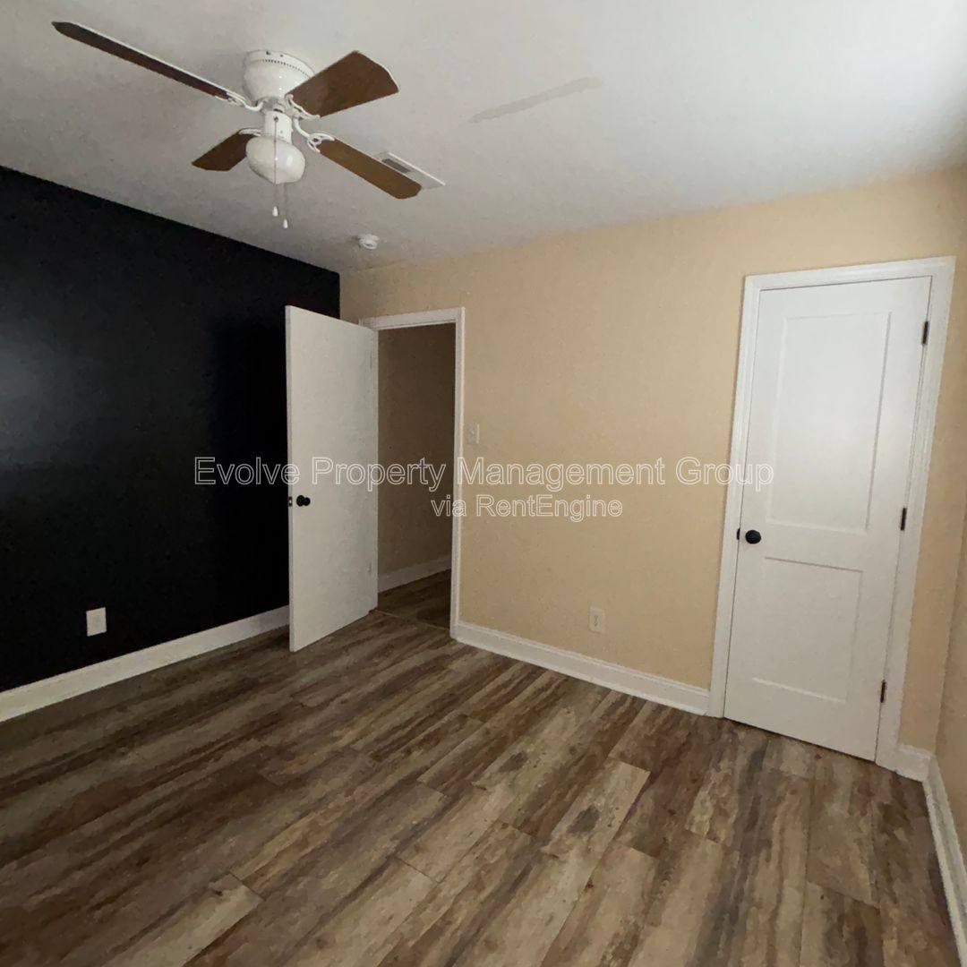 Apartment for rent at 679 Harrell St, Memphis, TN 38112