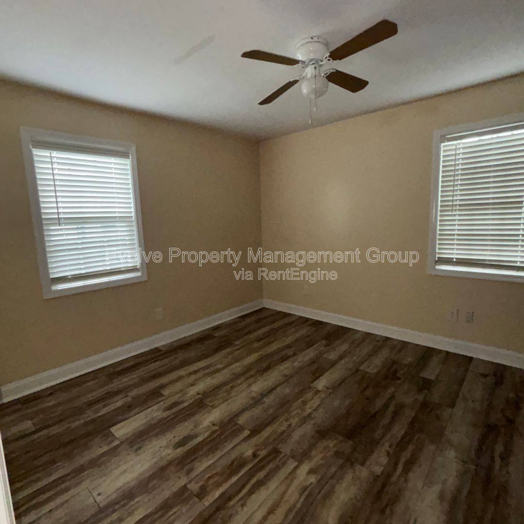 Apartment for rent at 679 Harrell St, Memphis, TN 38112