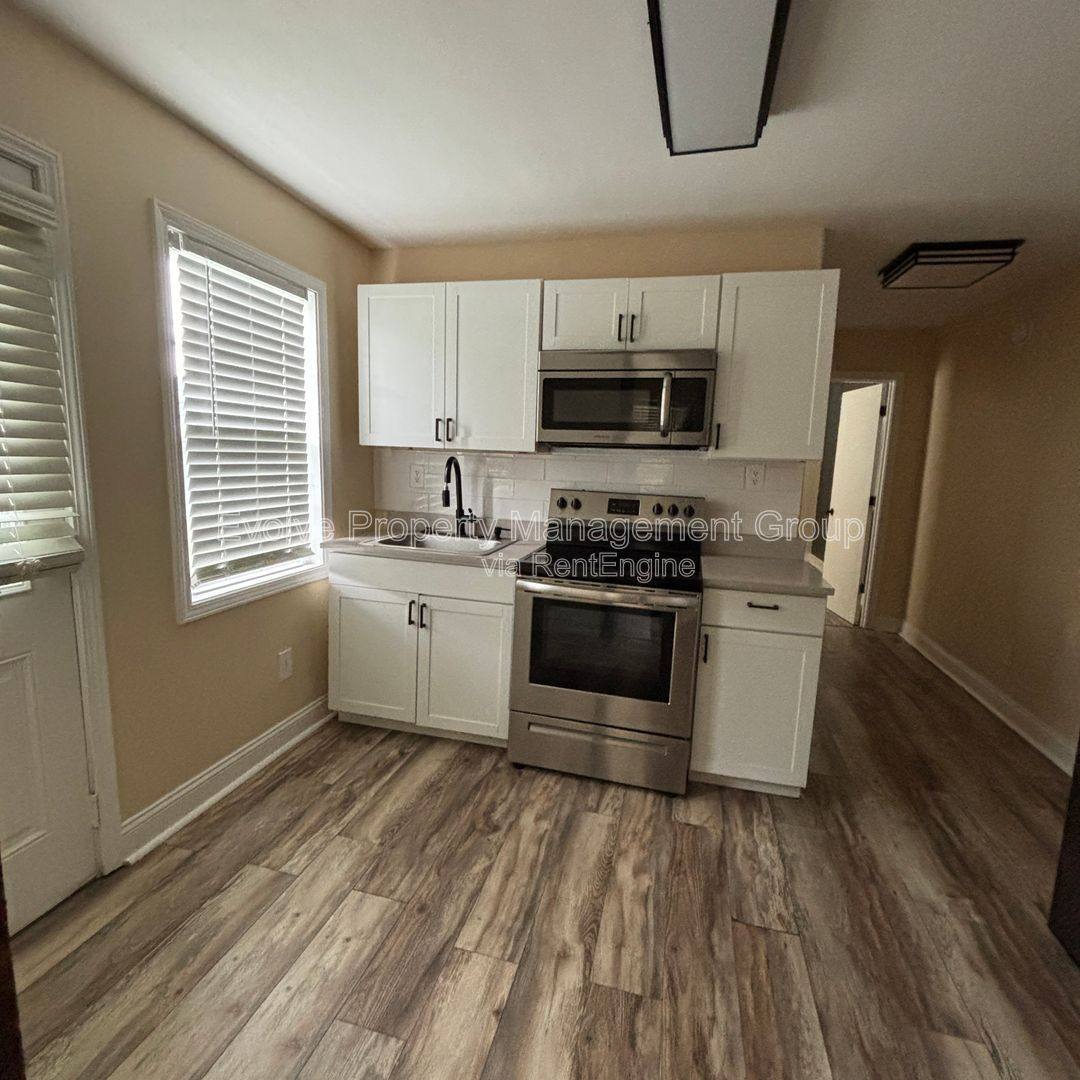 Apartment for rent at 679 Harrell St, Memphis, TN 38112