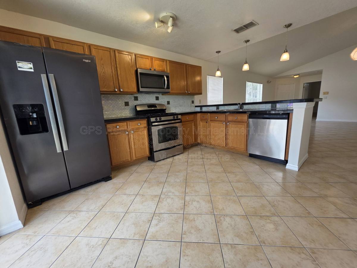 House for rent at 752 Sonja Circle, Davenport, FL 33897