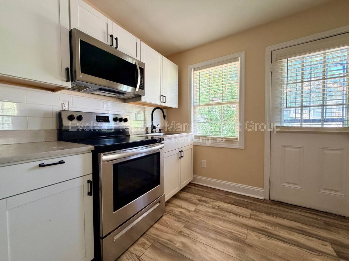 Apartment for rent at 681 Harrell St, Memphis, TN 38112