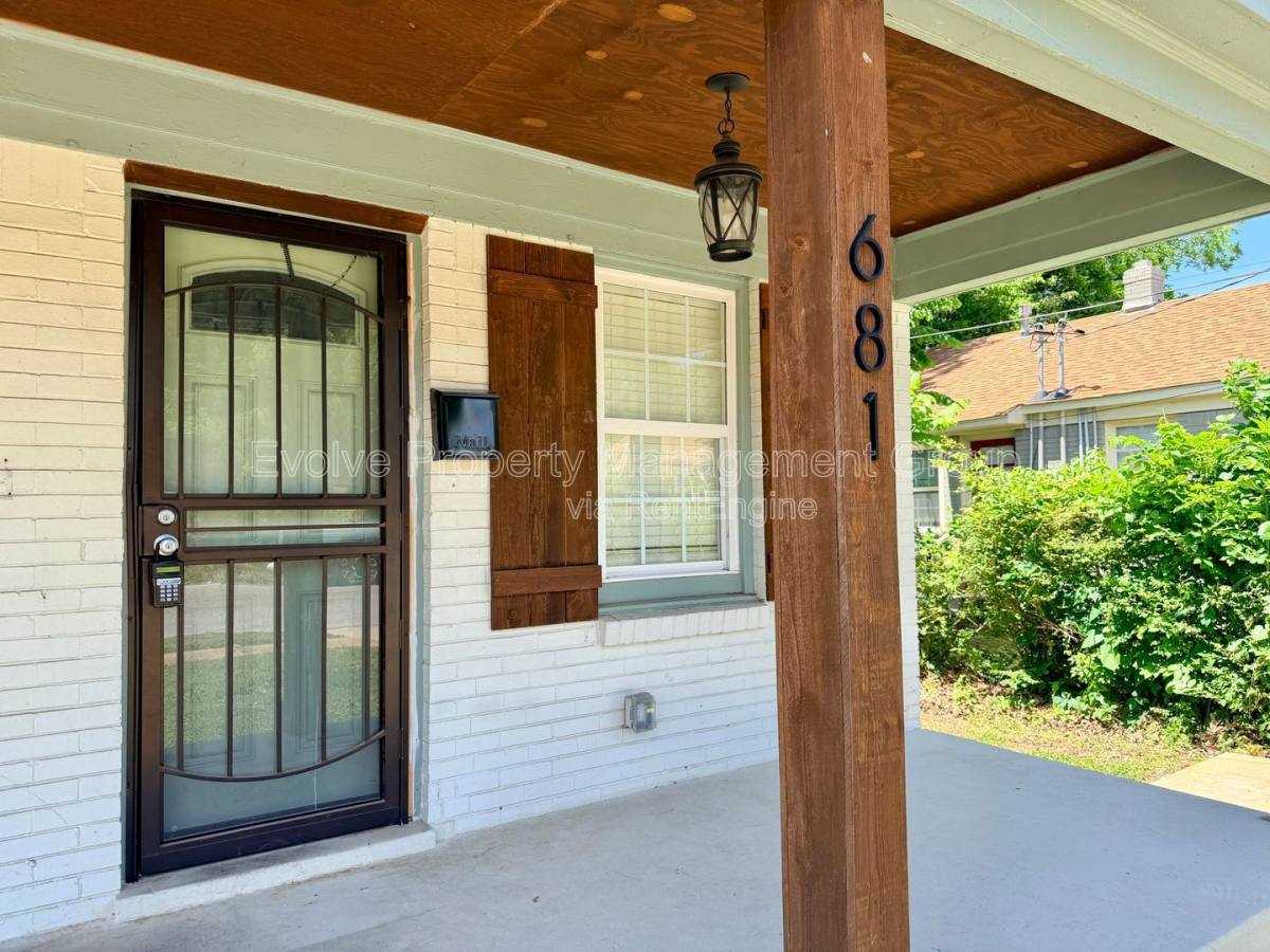 Apartment for rent at 681 Harrell St, Memphis, TN 38112
