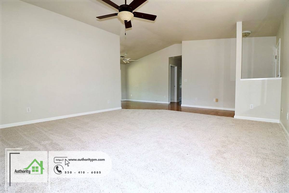House for rent at 3657 Santa Rosa Way, Redding, CA 96003
