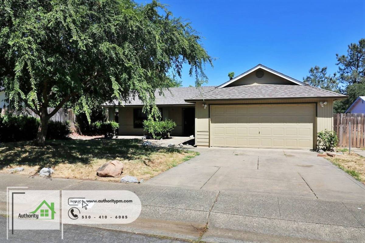 House for rent at 3657 Santa Rosa Way, Redding, CA 96003