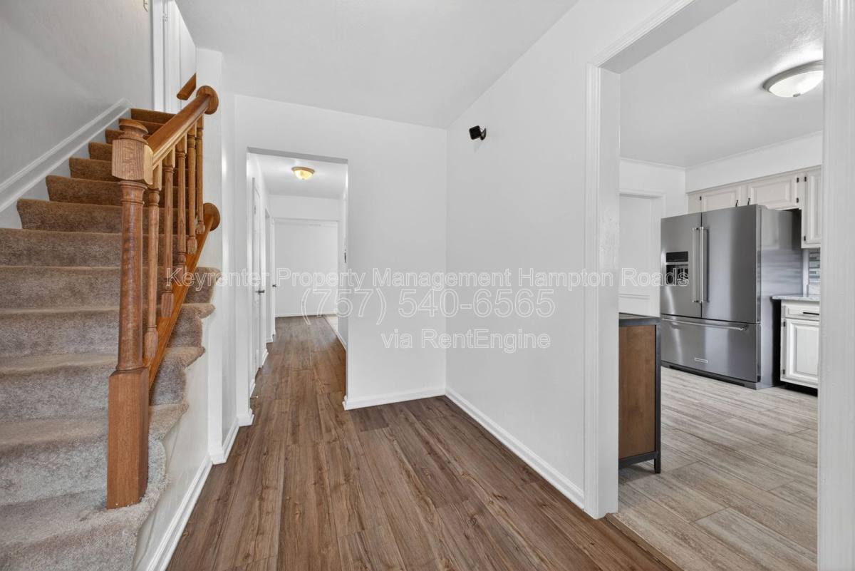 Townhouse for rent at 4314 Midhurst Lane, Chesapeake, VA 23321