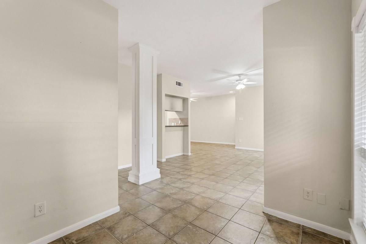 Condo for rent at 2025 Augusta Dr #605, Houston, TX 77057