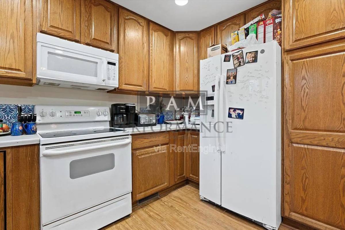 Townhouse for rent at 3209 S Ridge Crest Court, New Berlin, WI 53151