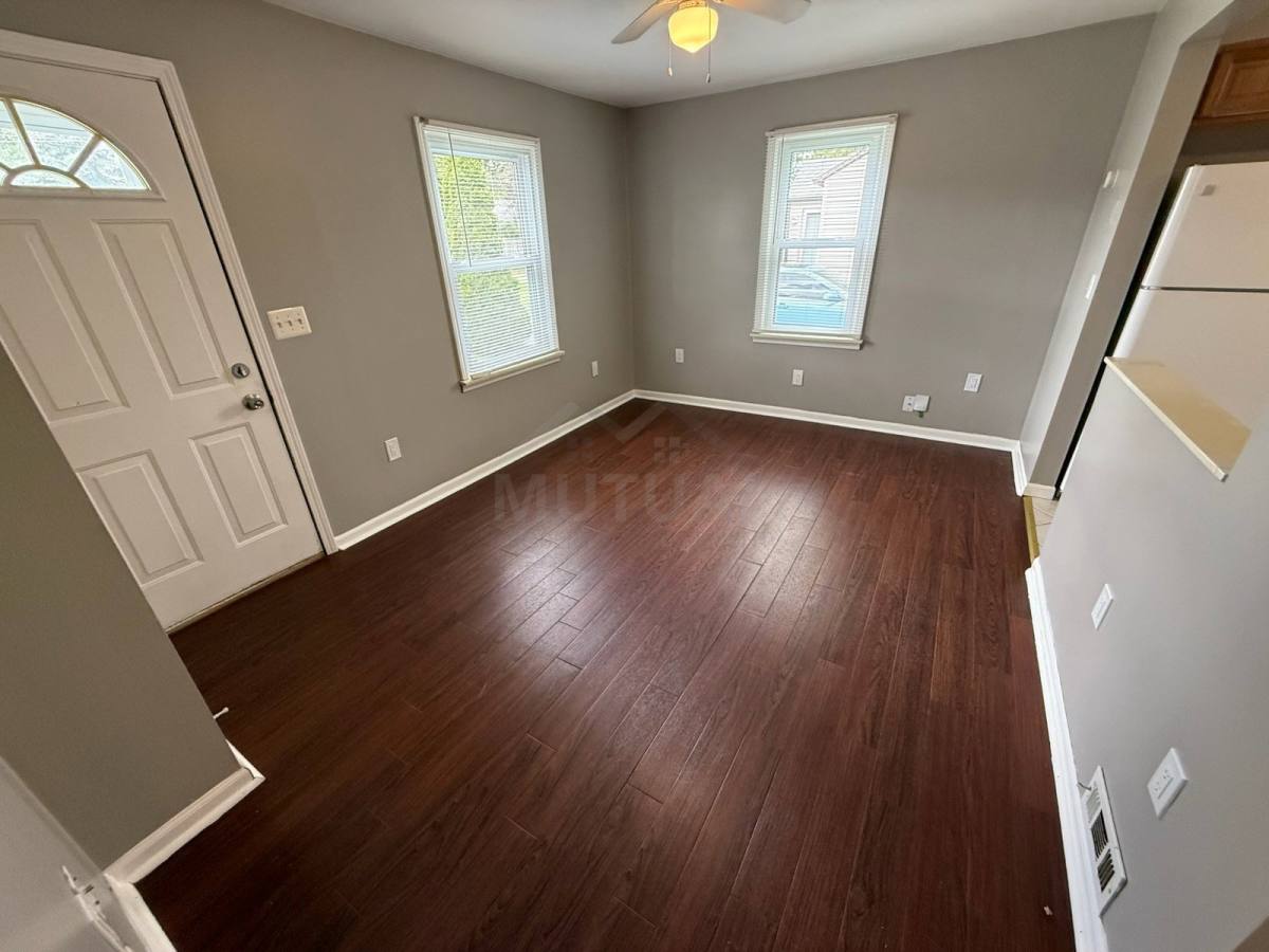 House for rent at 8902 Thorpe St, Livonia, MI 48150