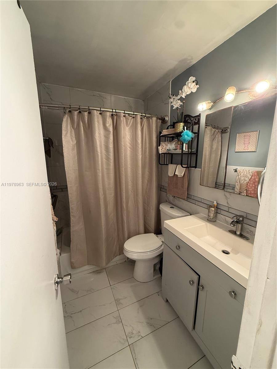 House for rent at 710 N 66 Terrace, Hollywood, FL 33024