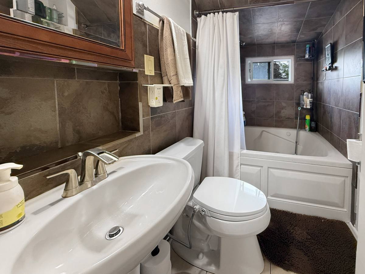 Apartment for rent at 1140 S Harvey Ave #2, Oak Park, IL 60304