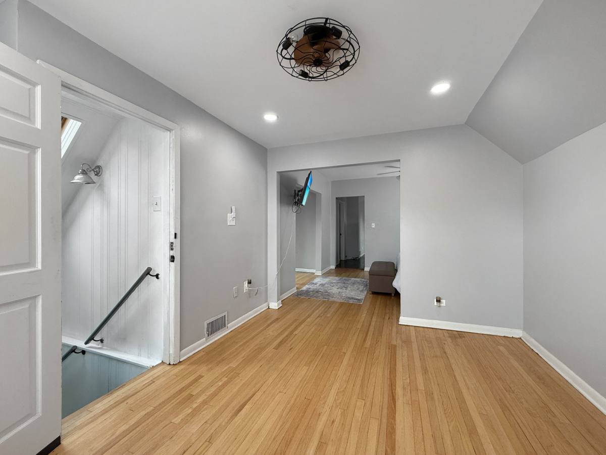 Apartment for rent at 1140 S Harvey Ave #2, Oak Park, IL 60304