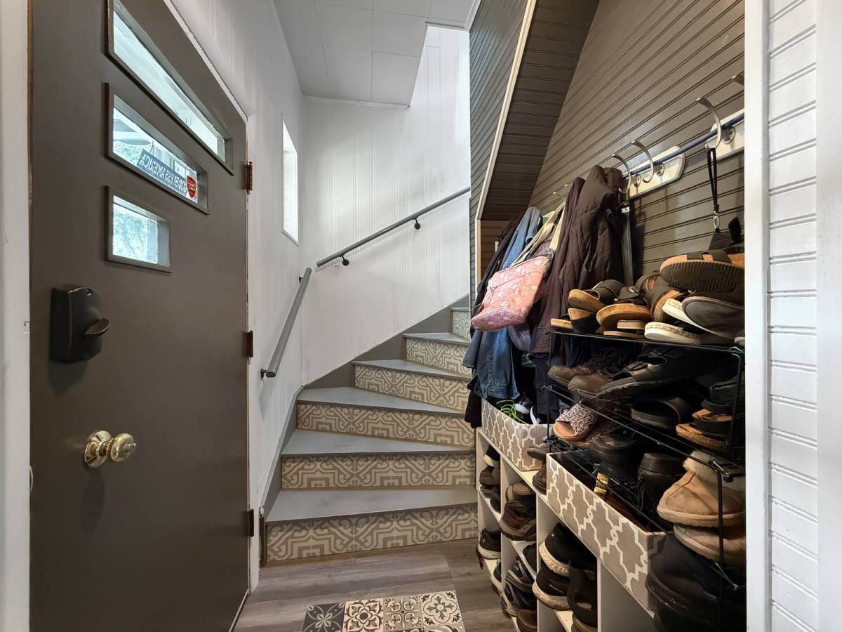 Apartment for rent at 1140 S Harvey Ave #2, Oak Park, IL 60304