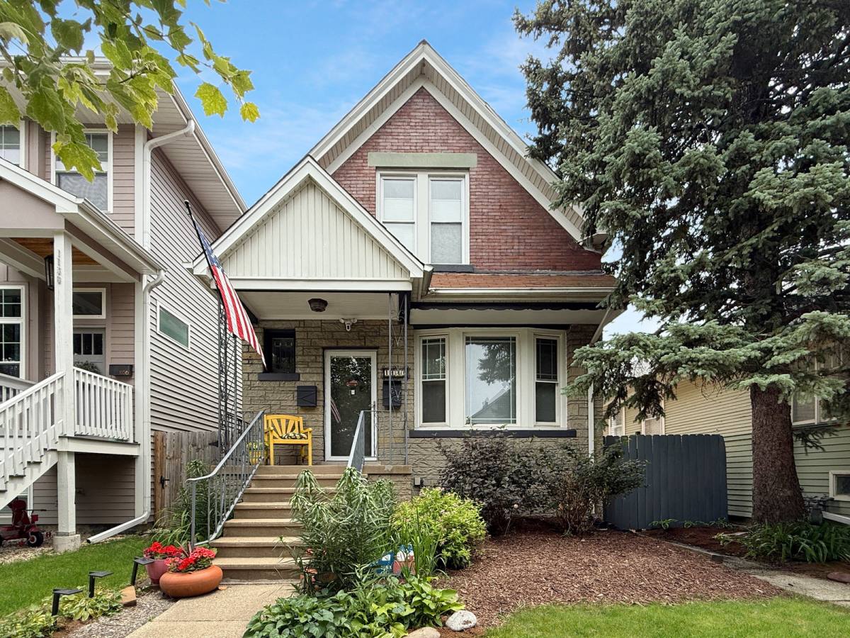 Apartment for rent at 1140 S Harvey Ave #2, Oak Park, IL 60304