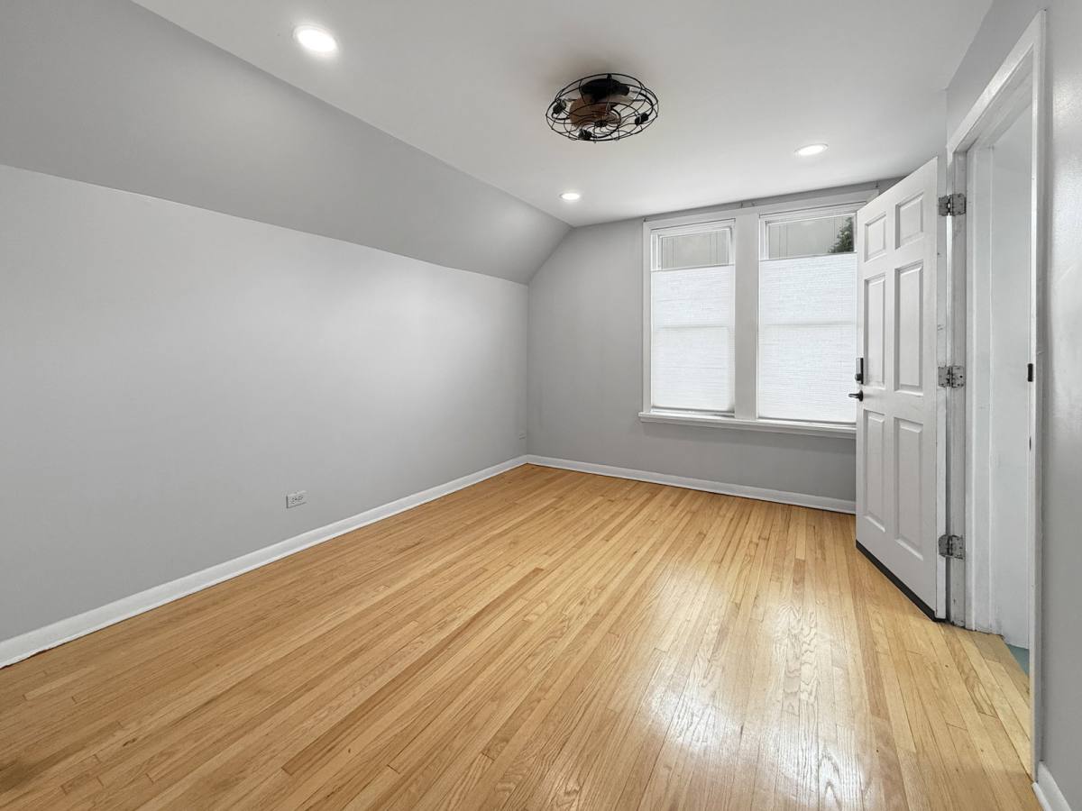 Apartment for rent at 1140 S Harvey Ave #2, Oak Park, IL 60304