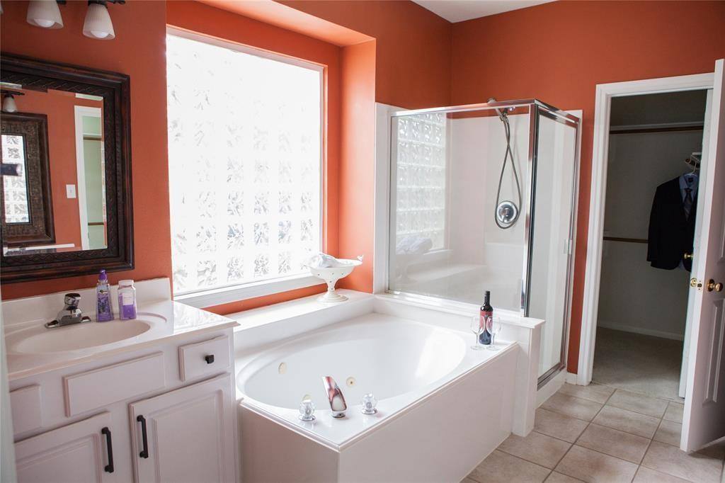 House for rent at 3338 Worthington Dr, Pearland, TX 77584