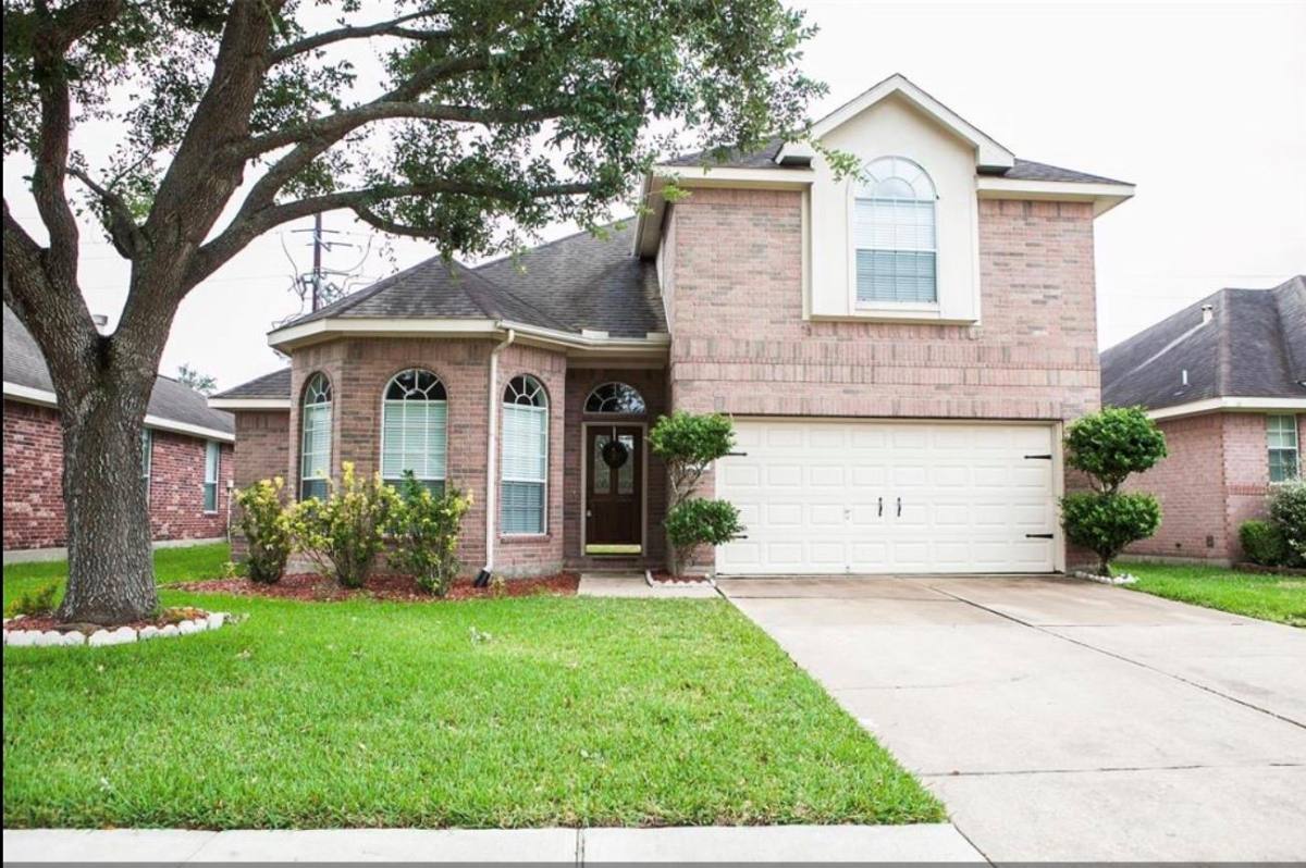House for rent at 3338 Worthington Dr, Pearland, TX 77584