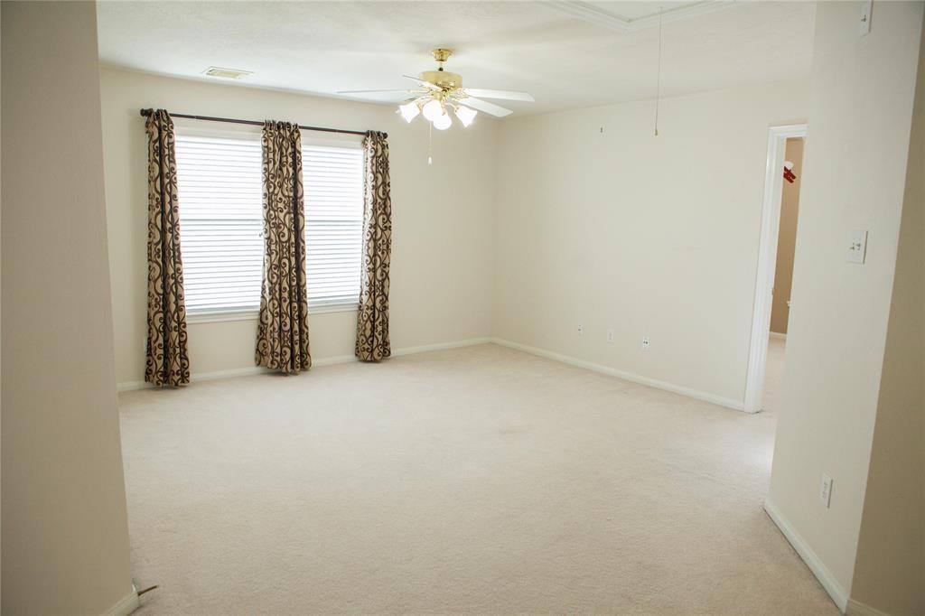 House for rent at 3338 Worthington Dr, Pearland, TX 77584