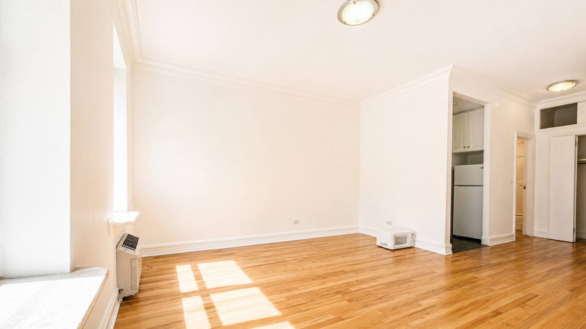Apartment for rent at 241 E 46th St #4DD, New York, NY 10017