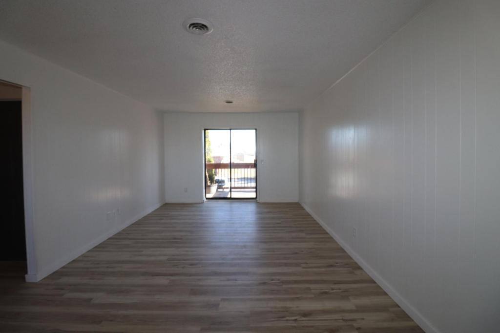 Apartment for rent at 126 Fairway Ave, Monett, MO 65708