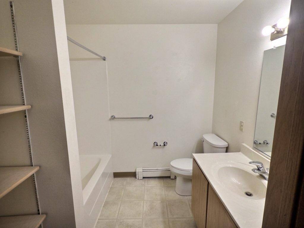 Townhouse for rent at 253 255 Magnolia Dr #255-B 60H, Glenwood City, WI 54013