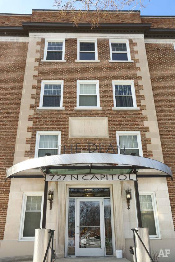 Apartment for rent at 727 N Capitol Ave #G104, Lansing, MI 48906