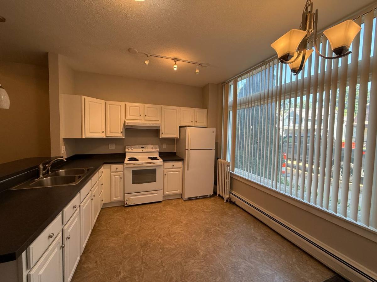 Apartment for rent at 727 N Capitol Ave #G104, Lansing, MI 48906