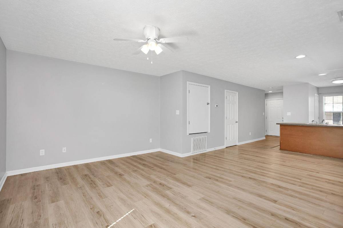 Townhouse for rent at 6622 S Wilson Rd, Radcliff, KY 40160