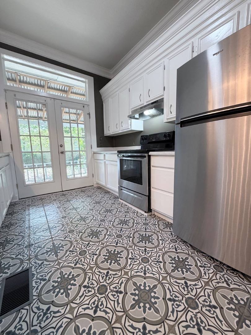 Apartment for rent at 400 N 37th Ave #A, Hattiesburg, MS 39401