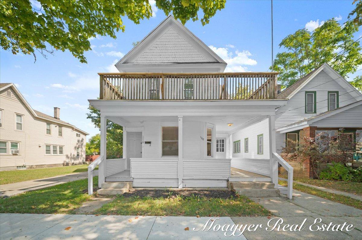 Apartment for rent at 1108 Muskegon Ave NW, Grand Rapids, MI 49504