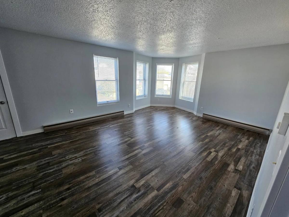 Apartment for rent at 600 King St #3, La Crosse, WI 54601