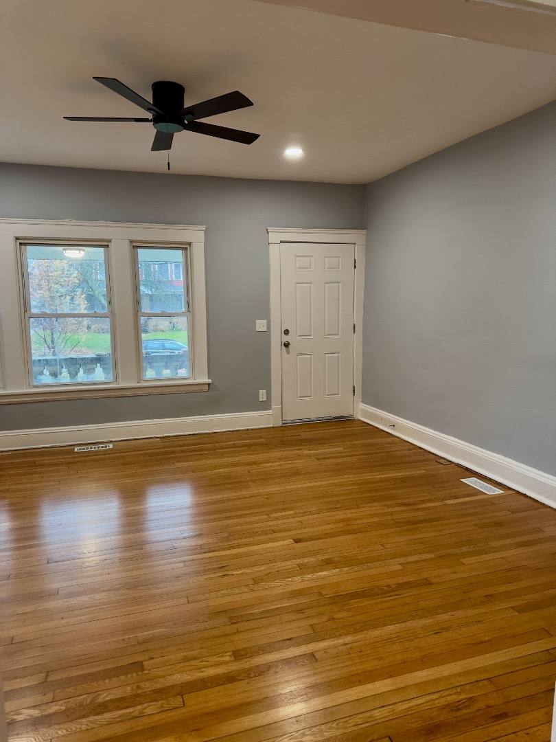 Townhouse for rent at 2407 Woodmere Dr #2409, Cleveland, OH 44106