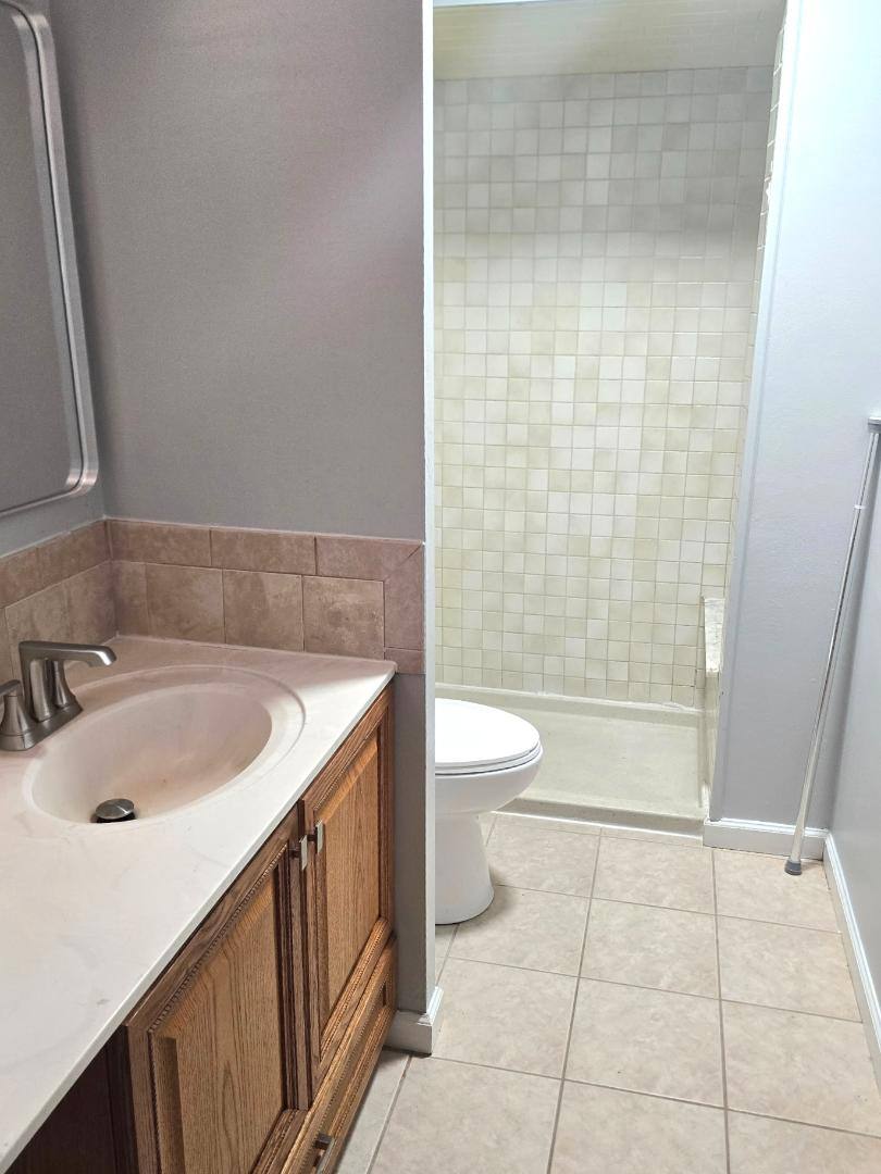 House for rent at 13032 Oldfarm Dr Rd, Saint Louis, MO 63146