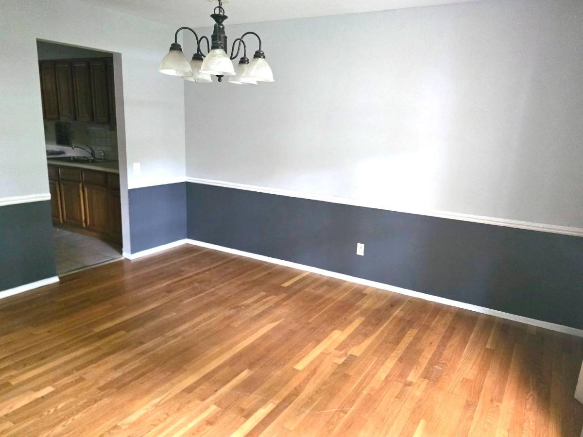 House for rent at 13032 Oldfarm Dr Rd, Saint Louis, MO 63146