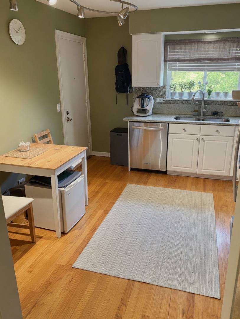 Condo for rent at 3245 W Milwauke #3D, Northbrook, IL 60062