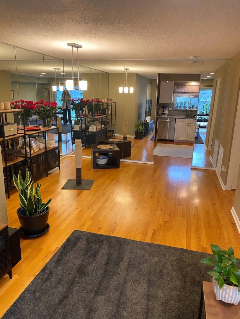 Condo for rent at 3245 W Milwauke #3D, Northbrook, IL 60062