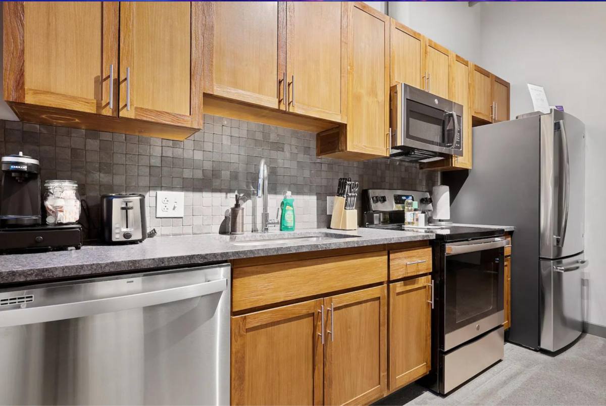 Apartment for rent at 2125 Superior Ave, Cleveland, OH 44114