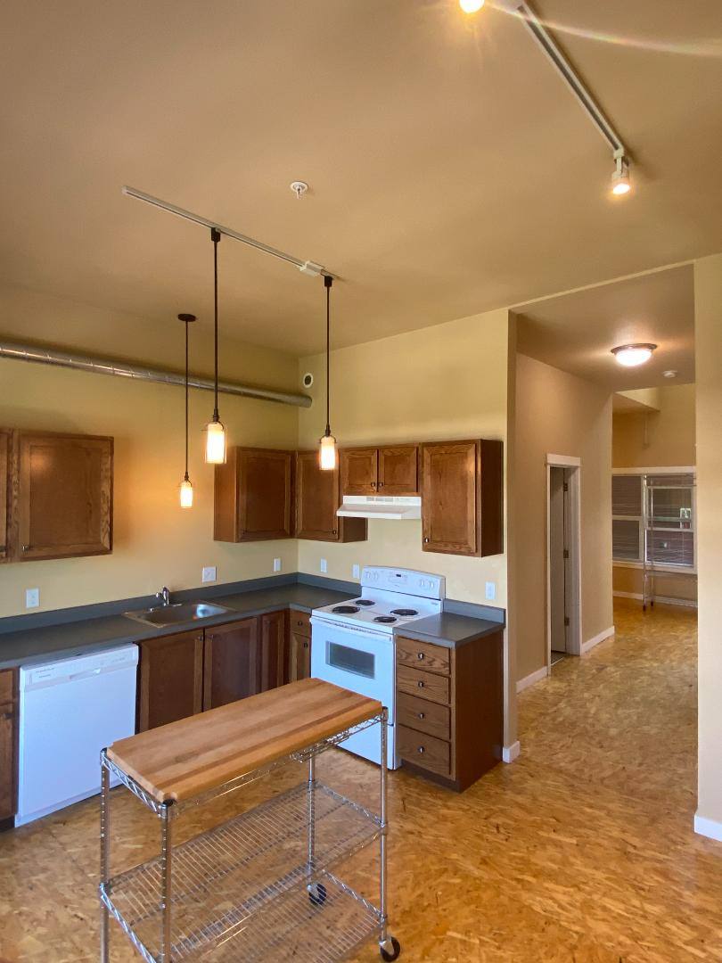 Apartment for rent at 8408 N Brandon Ave #325, Portland, OR 97217