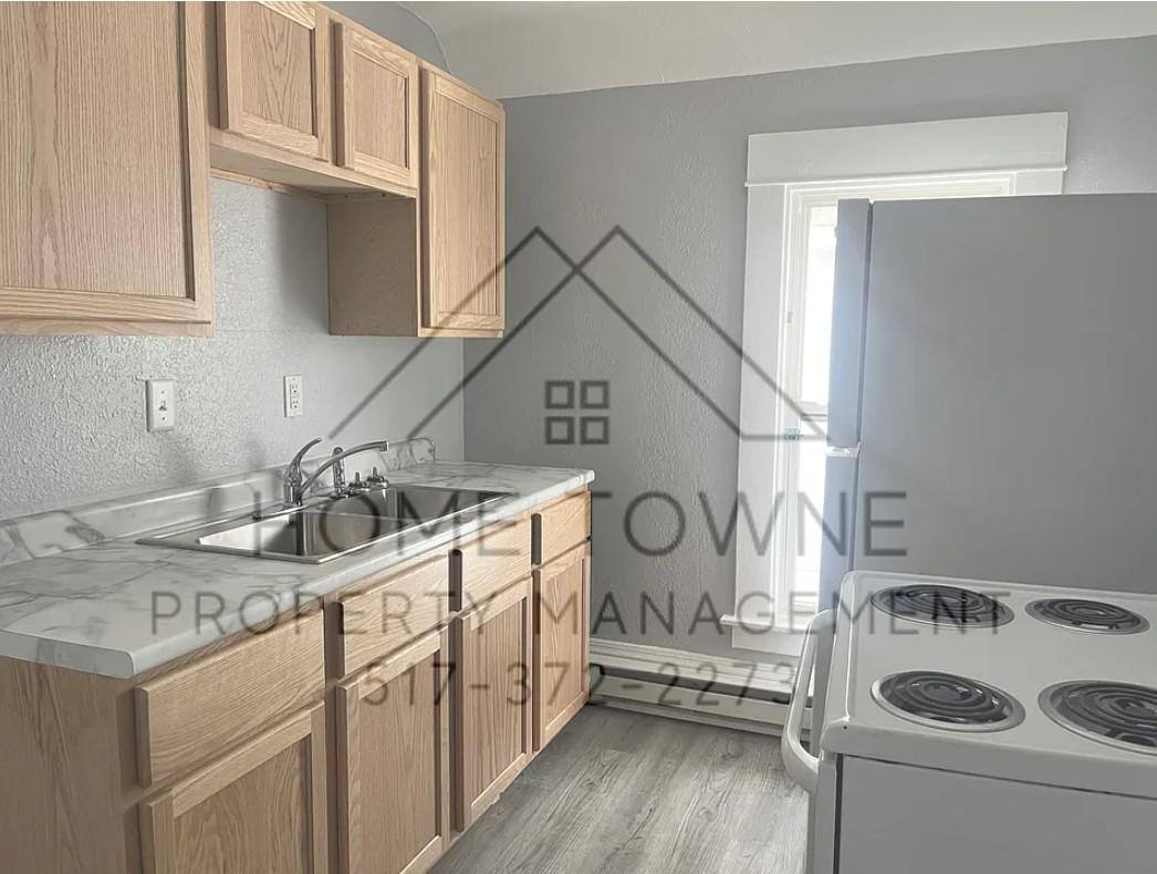 Apartment for rent at 1103 N Pennsylvania Ave #2, Lansing, MI 48906