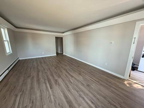 Apartment for rent at 301 W Broad St #DOWNSTAIRS, Paulsboro, NJ 08066