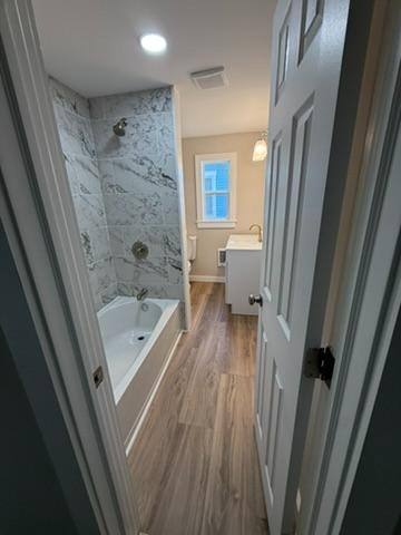 Apartment for rent at 301 W Broad St #DOWNSTAIRS, Paulsboro, NJ 08066