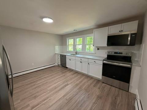 Apartment for rent at 301 W Broad St #DOWNSTAIRS, Paulsboro, NJ 08066