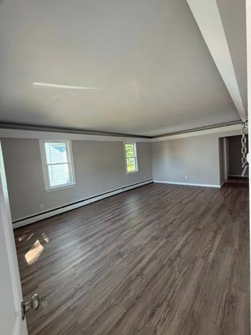 Apartment for rent at 301 W Broad St #DOWNSTAIRS, Paulsboro, NJ 08066