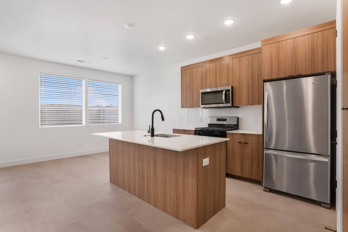 Townhouse for rent at 1943 W 250 S #1943 Ron, Hurricane, UT 84737