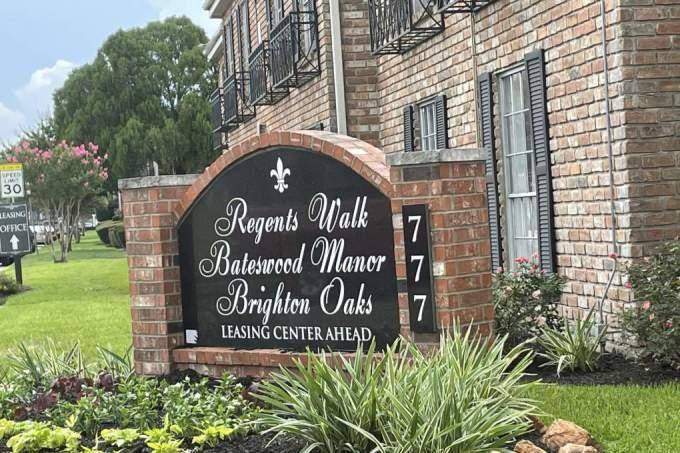 Apartment for rent at 777 Bateswood Dr, Houston, TX 77079