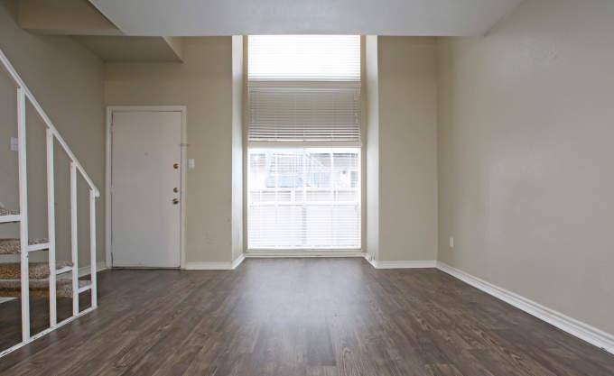 Apartment for rent at 10202 Challenger 7 Dr, Houston, TX 77029