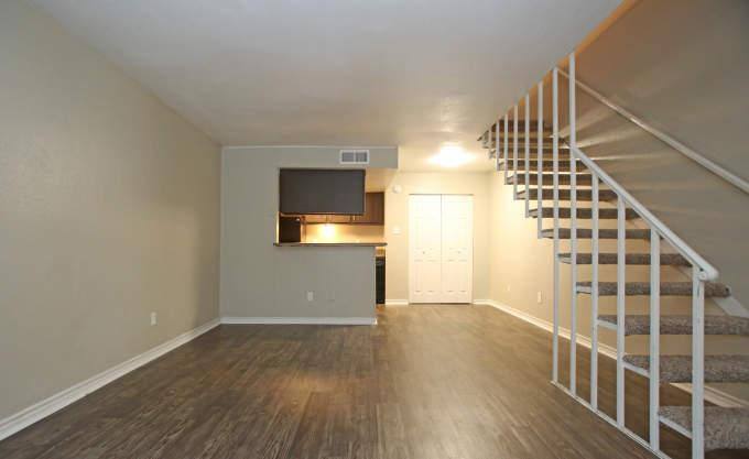 Apartment for rent at 10202 Challenger 7 Dr, Houston, TX 77029